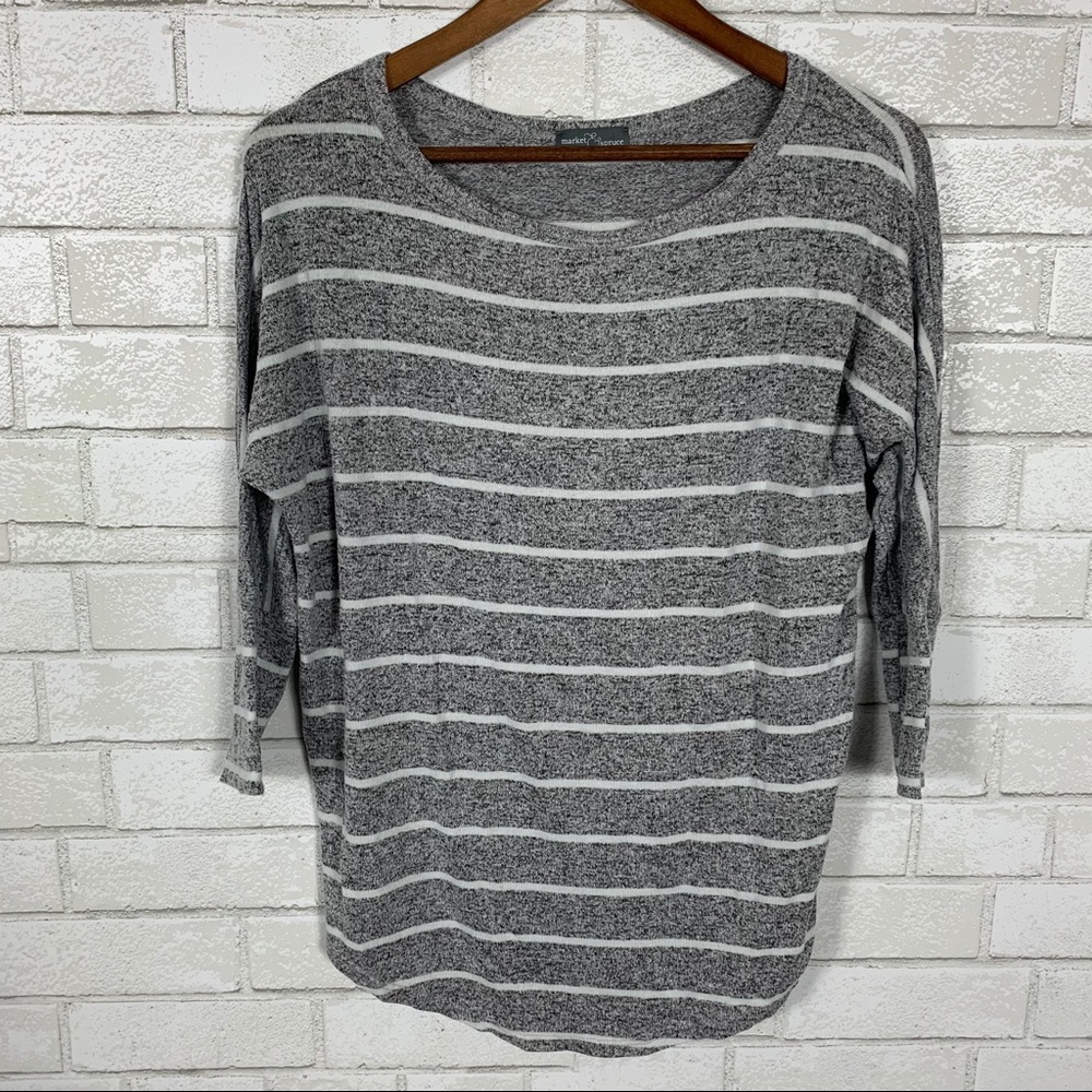 Market and spruce sweater top